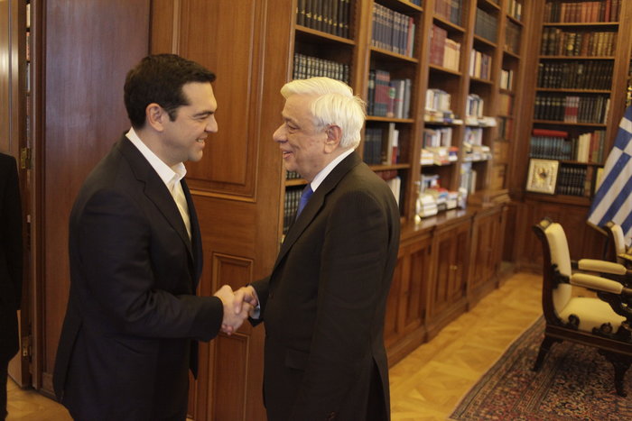 Συνάντηση Τσίπρα - Παυλόπουλου για το Κυπριακό, μπαράζ επαφών