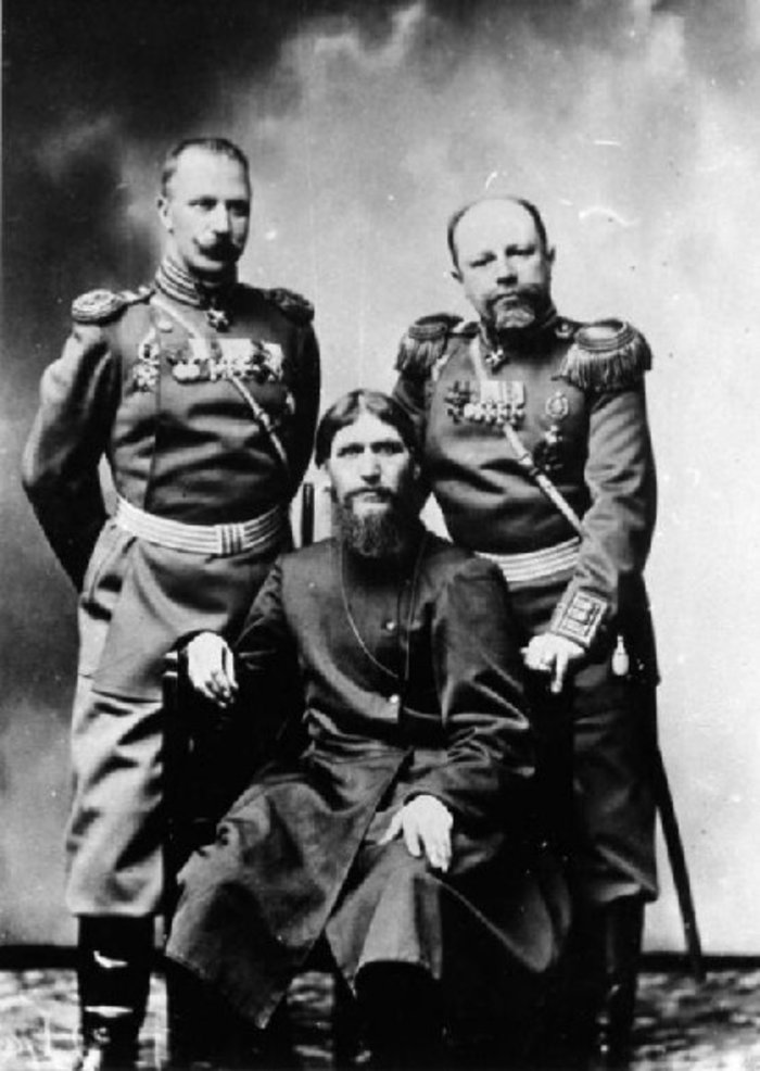 Το συνώνυμο της ακολασίας: Βίος και πολιτεία του Ρασπούτιν - εικόνα 4