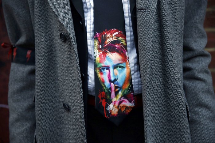 Ενας χρόνος χωρίς τον David Bowie. Συγκινητικό προσκύνημα στο Λονδίνο - εικόνα 3