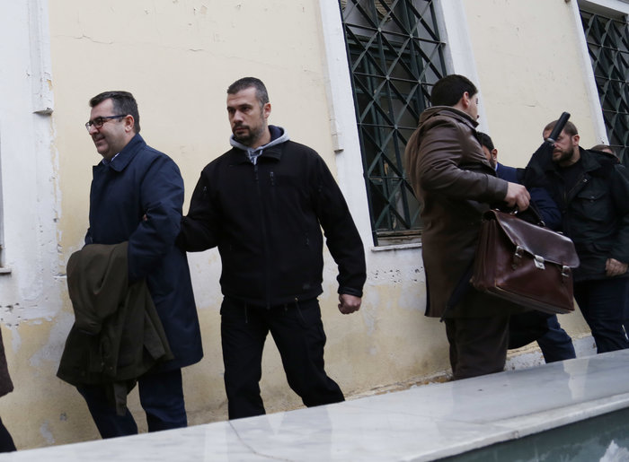 Θύελλα αντιδράσεων για τις συλλήψεις δημοσιογράφων μετά από μήνυση Καμμένου - εικόνα 2