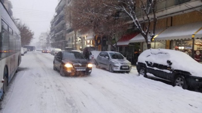 Σφοδρή χιονόπτωση στη Λάρισα, στους -7 ο υδράργυρος - εικόνα 6