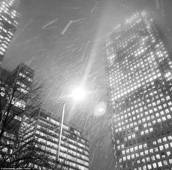 Κύμα κακοκαιρίας με χιόνια και καταιγίδες σαρώνει τη Βρετανία