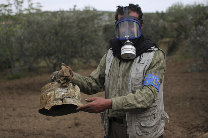 Για πρώτη φορά συνδέεται ο Άσαντ με επιθέσεις με χημικά