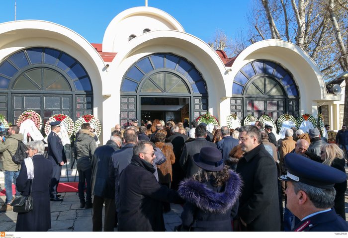 Το τελευταίο αντίο στον πρέσβη Κ. Αμοιρίδη-Τραγική φιγούρα η μητέρα του - εικόνα 2