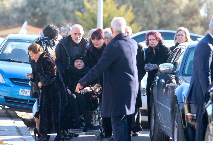 Το τελευταίο αντίο στον πρέσβη Κ. Αμοιρίδη-Τραγική φιγούρα η μητέρα του - εικόνα 8