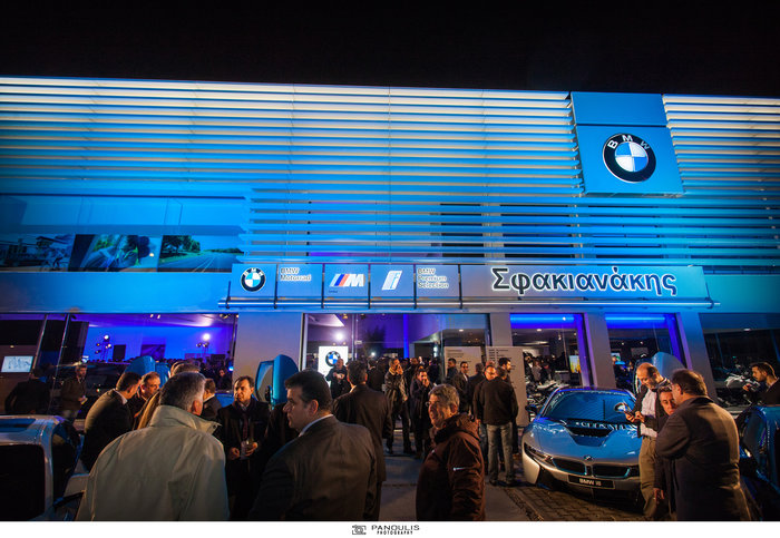 BMW και MINI στις νέες εγκαταστάσεις της Σφακιανάκης στο "Ποτάμι"