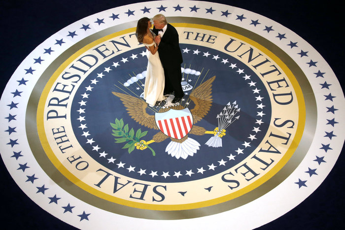 Ο χορός του προεδρικού ζεύγους με το «My Way» του Σινάτρα - εικόνα 7