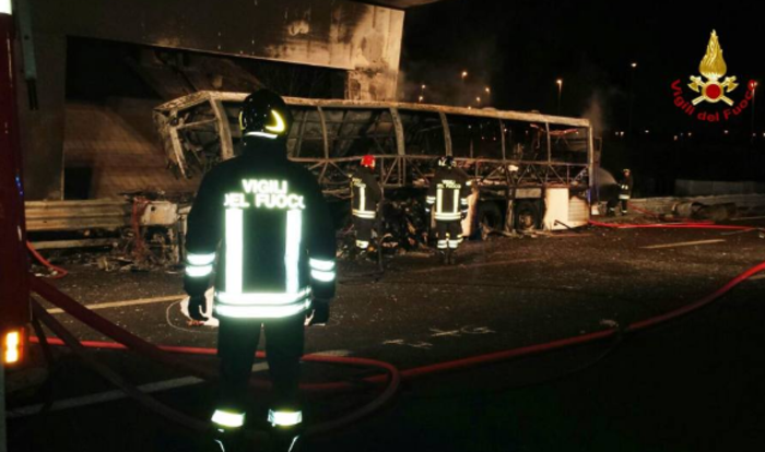 Τραγωδία στην Ιταλία: 16 Ούγγροι μαθητές νεκροί σε τροχαίο - εικόνα 2