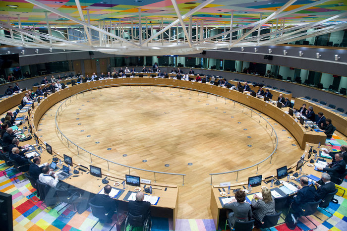 Η νέα αίθουσα του Eurogroup είναι η απόλυτη ψυχεδέλεια - εικόνα 2
