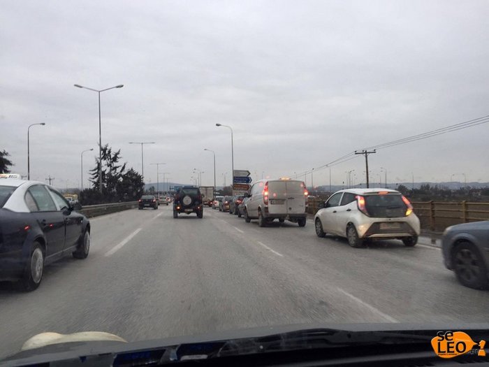 Κλιμακώνουν οι αγρότες, έφτασαν στο τελωνείο του Προμαχώνα - εικόνα 4