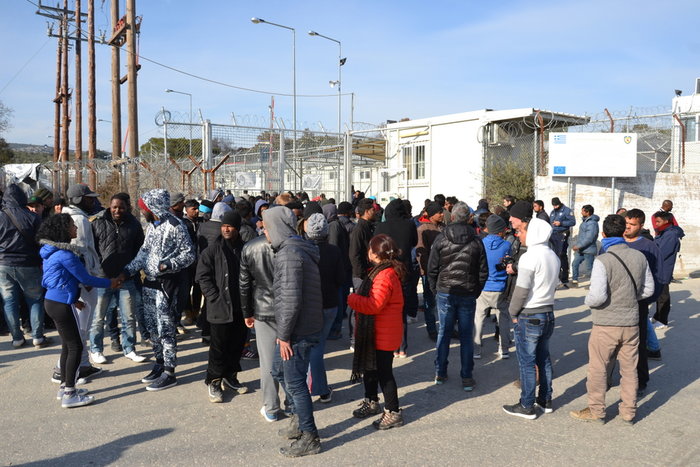 Ξηλώνουν τον «Γολγοθά» στη Μόρια μετά τους 5 θανάτους - εικόνα 3