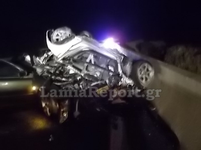Ένας ειδικός φρουρός και μια 44χρονη νεκροί σε τροχαίο στην Αθηνών-Λαμίας