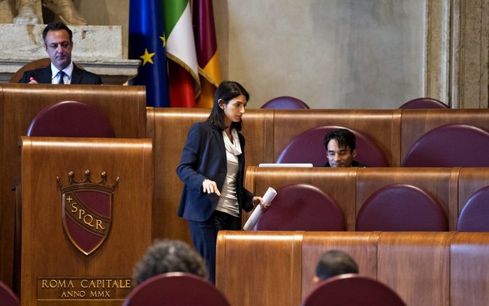 Ενας δεσμός & ένας διορισμός βάζουν σε περιπέτεια τη δήμαρχο της Ρώμης - εικόνα 2