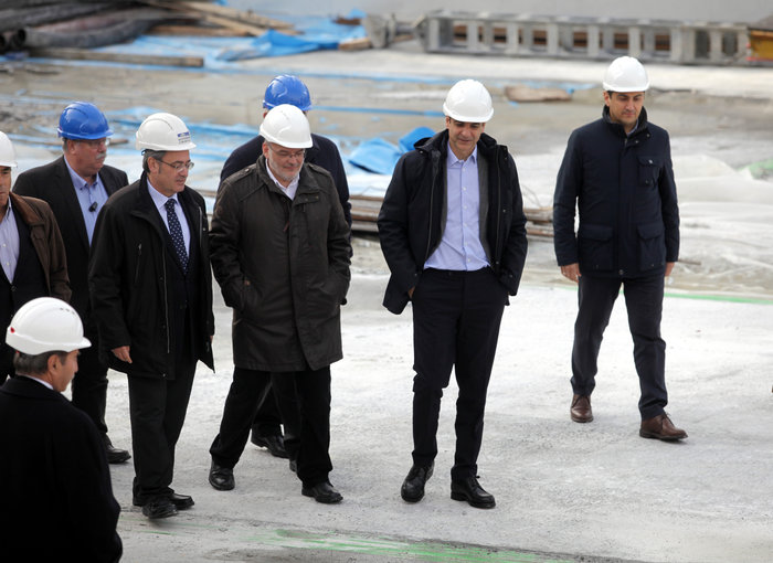 Περιοδεία Μητσοτάκη στον Πειραιά, επίσκεψη στα έργα του μετρό - εικόνα 2