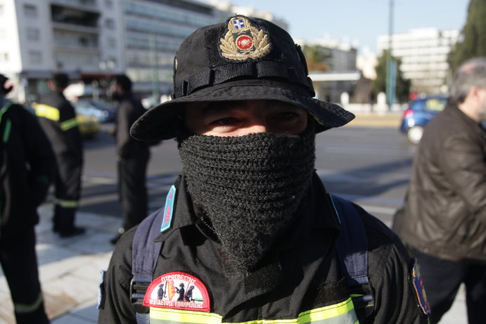 Στο Σύνταγμα οι πυροσβέστες, κατατέθηκε στη Βουλή η τροπολογία - εικόνα 8
