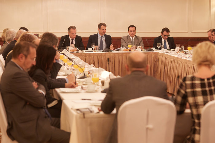 Τι είπε ο Μητσοτάκης σε συνάντηση με τους πρέσβεις των χωρών της Ε.Ε