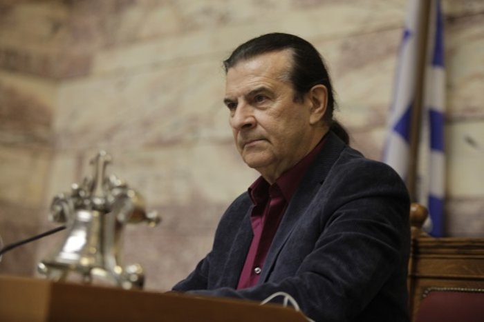 Δακρυγόνα-δάκρυα, υδραυλικός και Γράνα! Ποιήματα πολιτικών - εικόνα 3