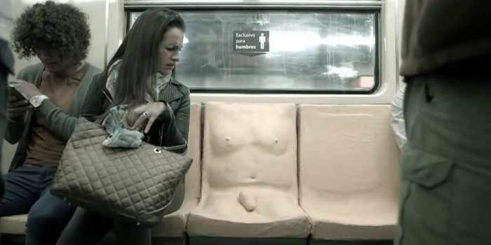 Θέση μόνο για άνδρες στο μετρό Πόλης του Μεξικού, μια αλλιώτικη εκστρατεία