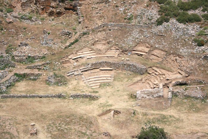 Αρχαίο Θέατρο Καρθαίας