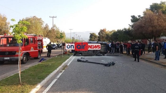Τέσσερις τραυματίες σε τροχαίο δίπλα από σχολείο στο Μεσολόγγι (ΦΩΤΟ) - εικόνα 3