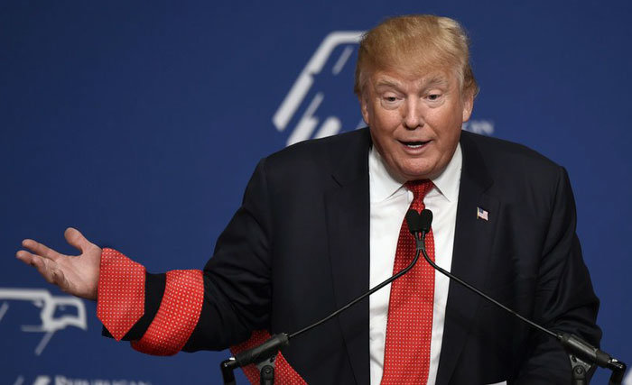 To Twitter σε μεγάλα κέφια: «Αγάπη μου μεγένθυνα τις γραβάτες του Τραμπ» - εικόνα 12