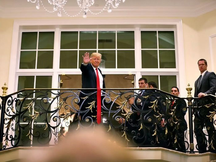 To Twitter σε μεγάλα κέφια: «Αγάπη μου μεγένθυνα τις γραβάτες του Τραμπ» - εικόνα 24