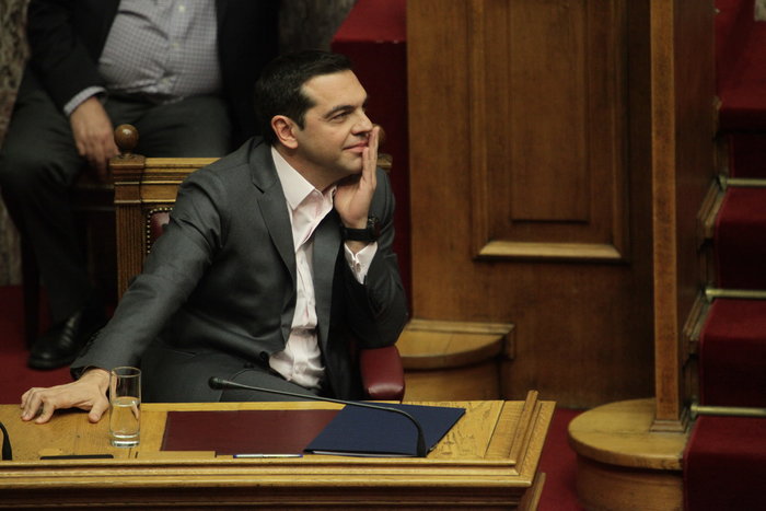 Ομιλία Τσίπρα : Στη βιτρίνα τα αντίμετρα, κάτω από το χαλί τα μέτρα 3,6 δισ