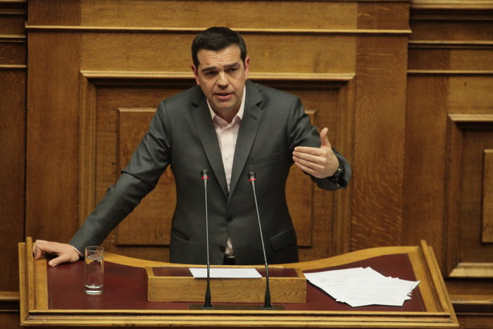 Ομιλία Τσίπρα : Στη βιτρίνα τα αντίμετρα, κάτω από το χαλί τα μέτρα 3,6 δισ - εικόνα 2