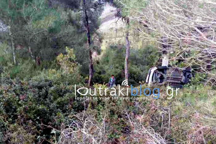 Αυτοκίνητο έπεσε σε γκρεμό κοντά στο Λουτράκι - Τρεις τραυματίες - εικόνα 3