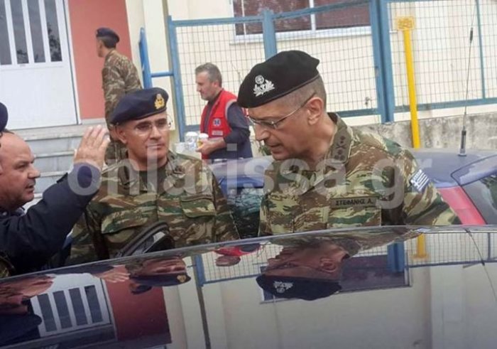 Θρήνος στη Λάρισα που μεταφέρθηκαν οι σοροί των 4 στρατιωτικών