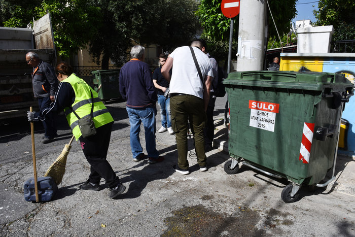 Στον εισαγγελέα ο πατέρας που στραγγάλισε το 6χρονο παιδί του - εικόνα 6