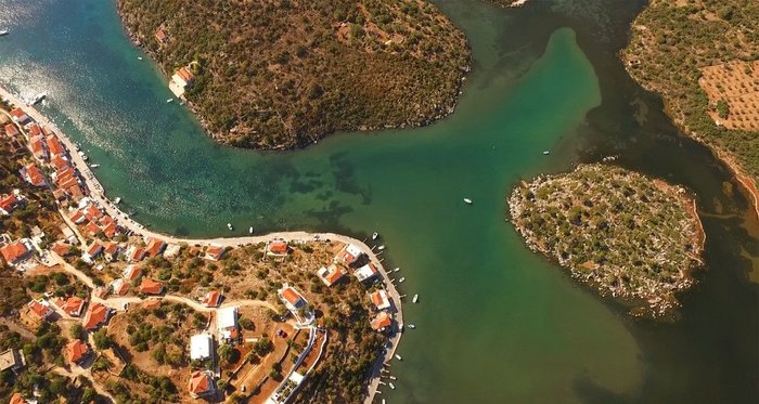 Δείτε το μαγευτικό κι άγνωστο ελληνικό φιόρδ στη Λακωνία -φωτό