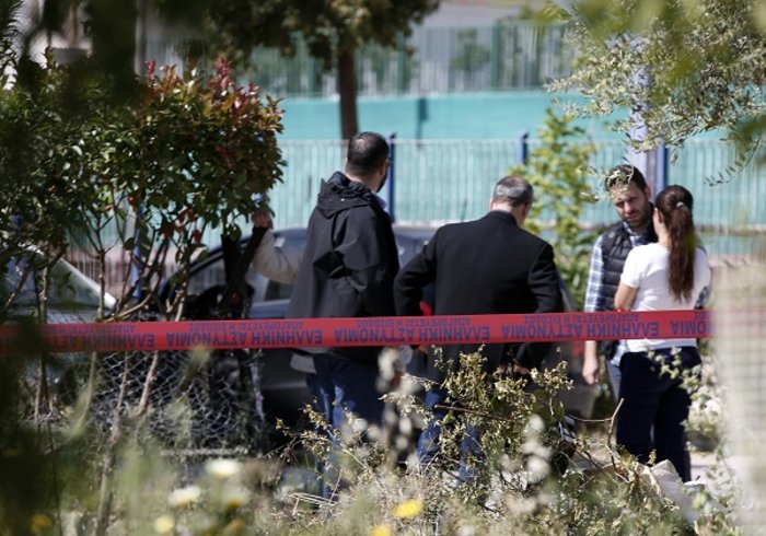 Η μαφιόζικη εκτέλεση του Γρίβα έξω από σχολείο - Επαγγελματικό χτύπημα