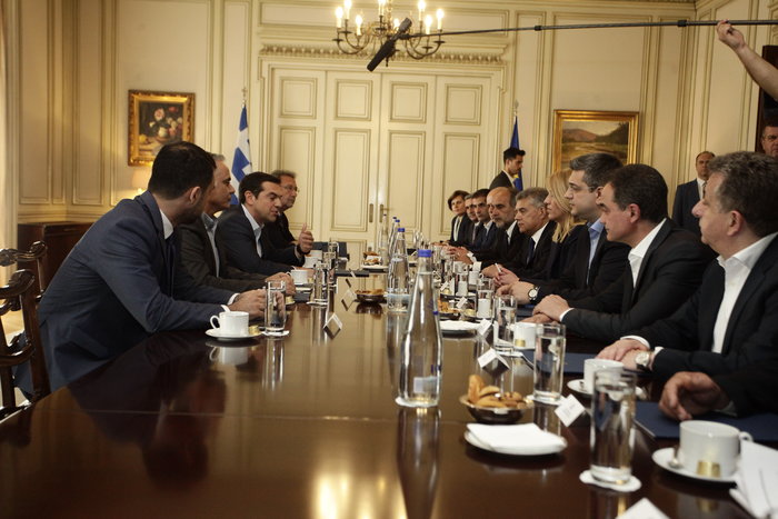 Τι είπε ο Τσίπρας στους περιφερειάρχες για την κατανομή πόρων - εικόνα 8