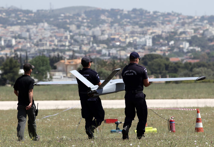 Η εντυπωσιακή επίδειξη των drones της ΕΛΑΣ και της Πυροσβεστικής (φωτό)