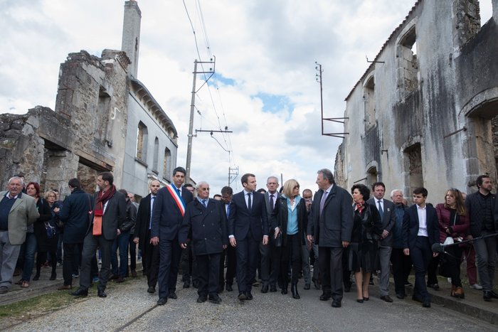 Ο Μακρόν αλλιώς:Καρέ καρέ η προεκλογική εκστρατεία που οδήγησε στον θρίαμβο - εικόνα 12