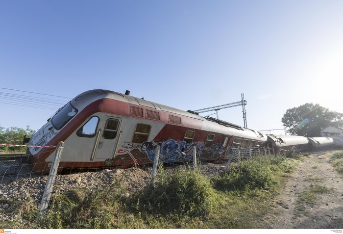 Συγκλονιστικές εικόνες από την τραγωδία με τον εκτροχιασμό στο Άδενδρο