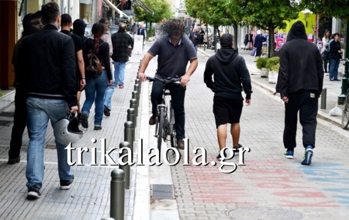 Αναρχικοί κατέλαβαν τα γραφεία του ΣΥΡΙΖΑ στα Τρίκαλα