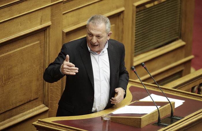 Μετωπική στη Βουλή για τα νέα μέτρα, Survivor στην κοινωνία - εικόνα 7