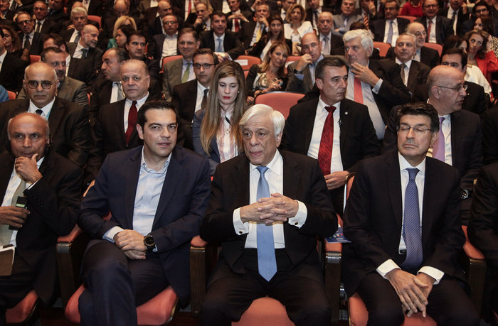 Τσίπρας: Θα δεχθούμε μόνο λύση που μας βγάζει στις αγορές