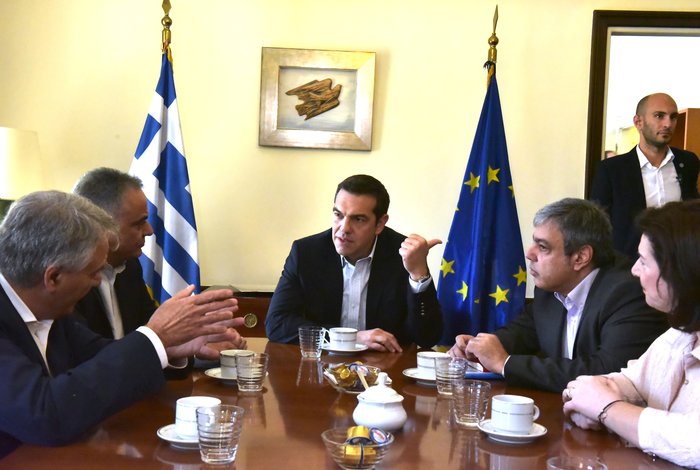 Στο υπουργείο Εσωτερικών βρίσκεται ο Αλέξης Τσίπρας [live] - εικόνα 5