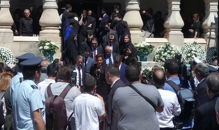 Με ριζίτικα και μπαλωθιές το αντίο στον Κωνσταντίνο Μητσοτάκη - εικόνα 10