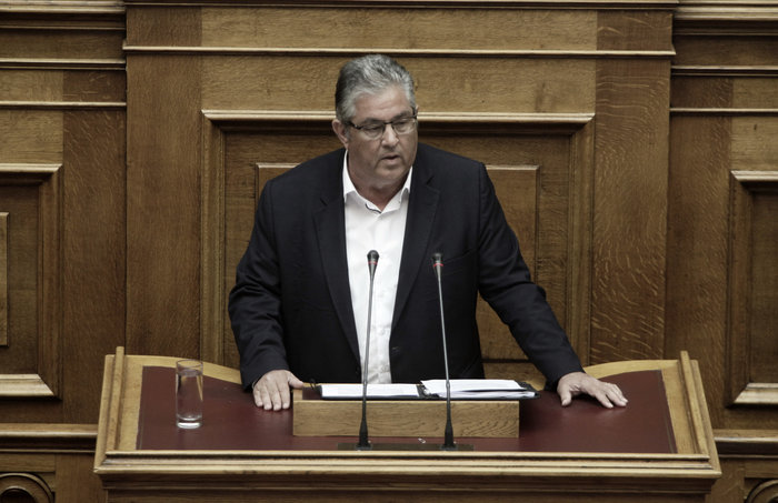 Πολιτικό μνημόσυνο στη Βουλή για τον Κωνσταντίνο Μητσοτάκη - εικόνα 6