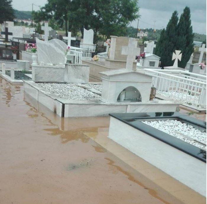 Πλημμύρες σε Κοζάνη, χαλάζι σε Ιωάννινα [εικόνες & βίντεο] - εικόνα 4