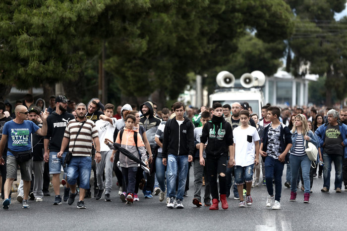 Μενίδι: Ενταση κι επεισόδια στις κινητοποιήσεις για τον χαμό του Μάριου