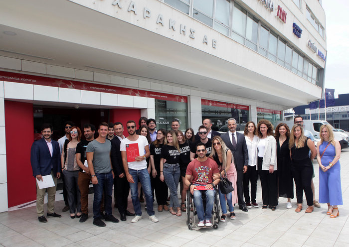 10 νέοι Έλληνες που μας ενέπνευσαν απέκτησαν Nissan Juke