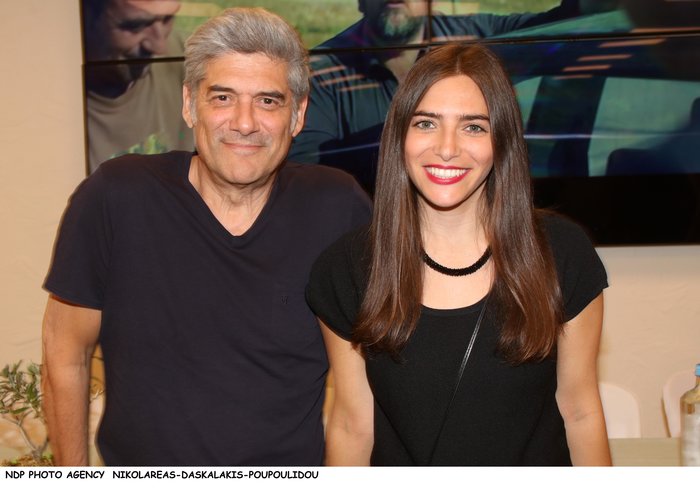Ζωή Χωραφά: Αυτή είναι η καλλονή κόρη του Γιώργου Χωραφά [Εικόνες] - εικόνα 2