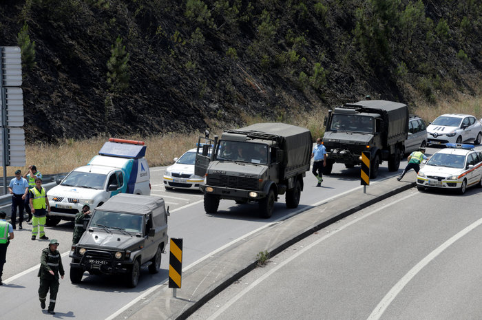 Σοκαριστικές εικόνες:απανθρακωμένοι άνθρωποι & αυτοκίνητα - εικόνα 7