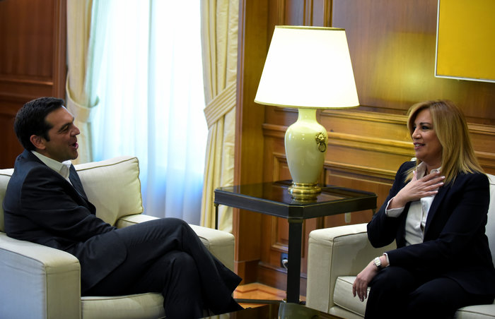 Μετά το φιάσκο του χρέους, ψάχνουν διέξοδο στα εθνικά θέματα - εικόνα 2