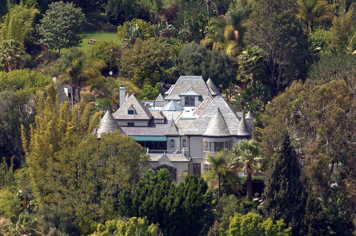 Χρεοκόπησε ο Τζόνι Ντεπ: Ξεπουλάει όλη την περιουσία του για να ξεχρεώσει - εικόνα 2